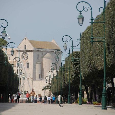 B&B Fabricanovantacinque Трани Экстерьер фото